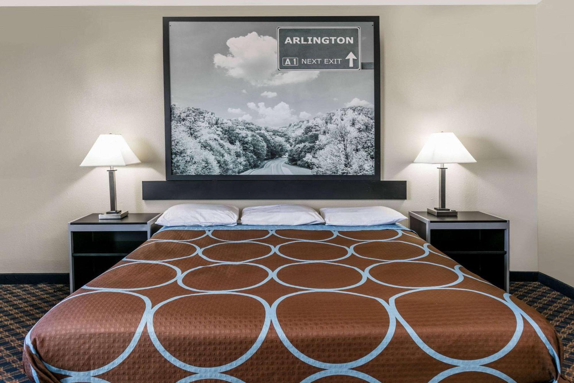 Super 8 By Wyndham Arlington Near At&T Stadium Εξωτερικό φωτογραφία