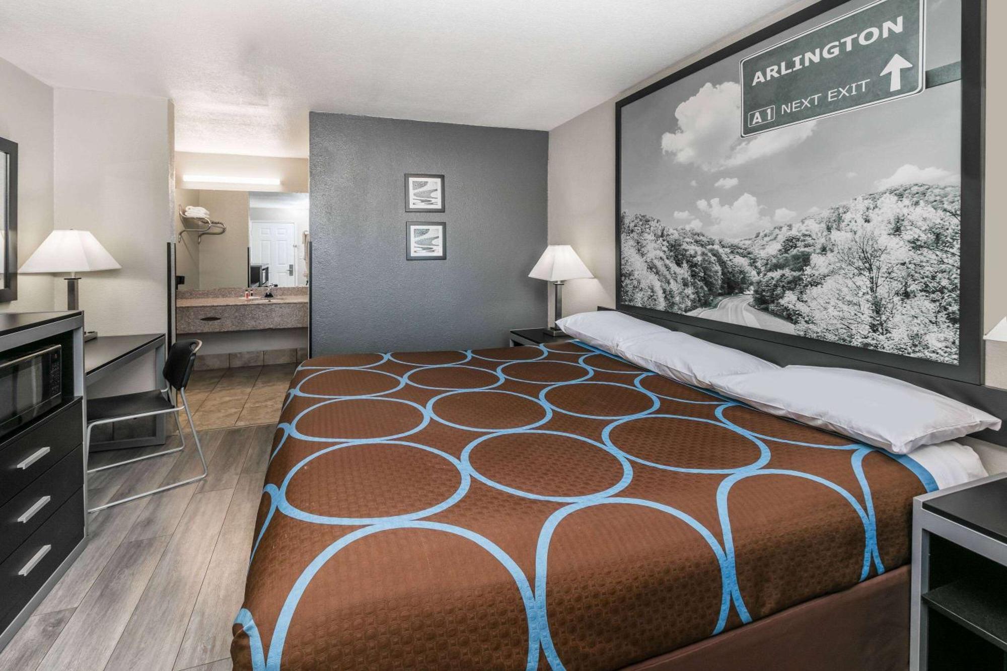 Super 8 By Wyndham Arlington Near At&T Stadium Εξωτερικό φωτογραφία