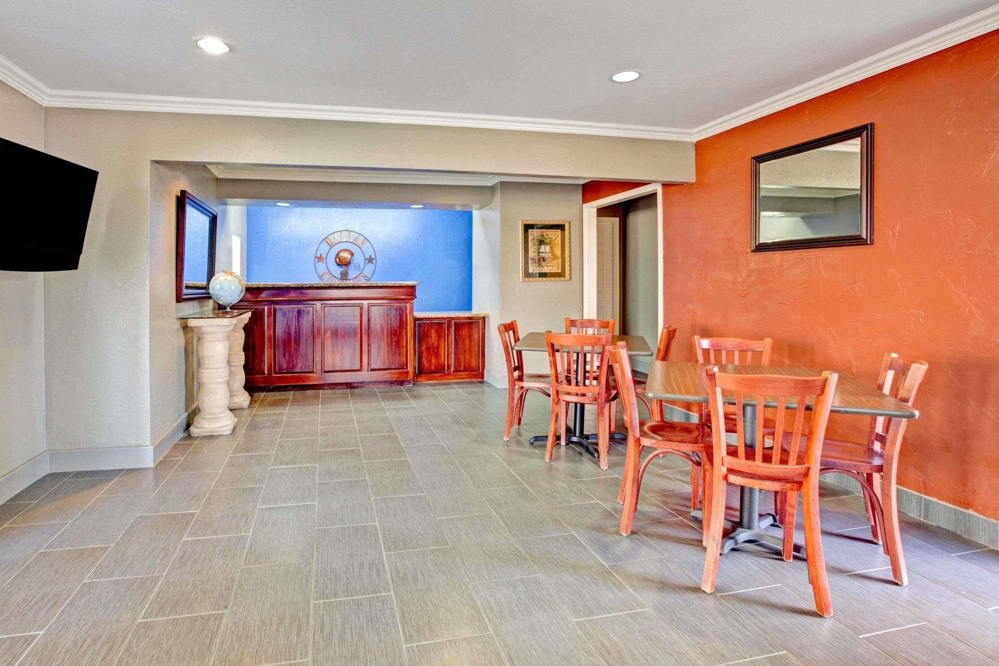 Super 8 By Wyndham Arlington Near At&T Stadium Εξωτερικό φωτογραφία