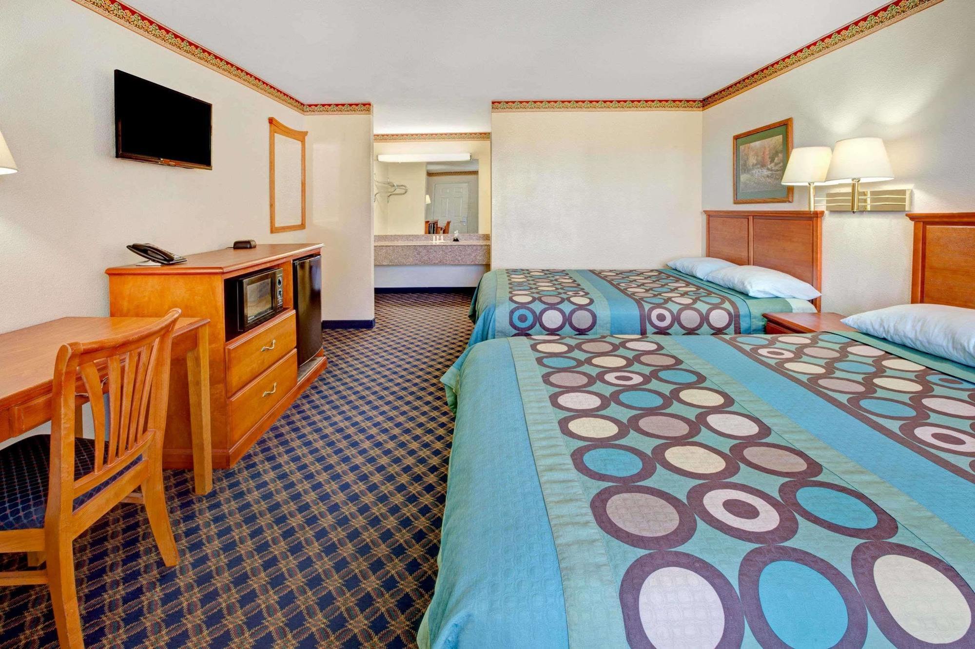 Super 8 By Wyndham Arlington Near At&T Stadium Εξωτερικό φωτογραφία
