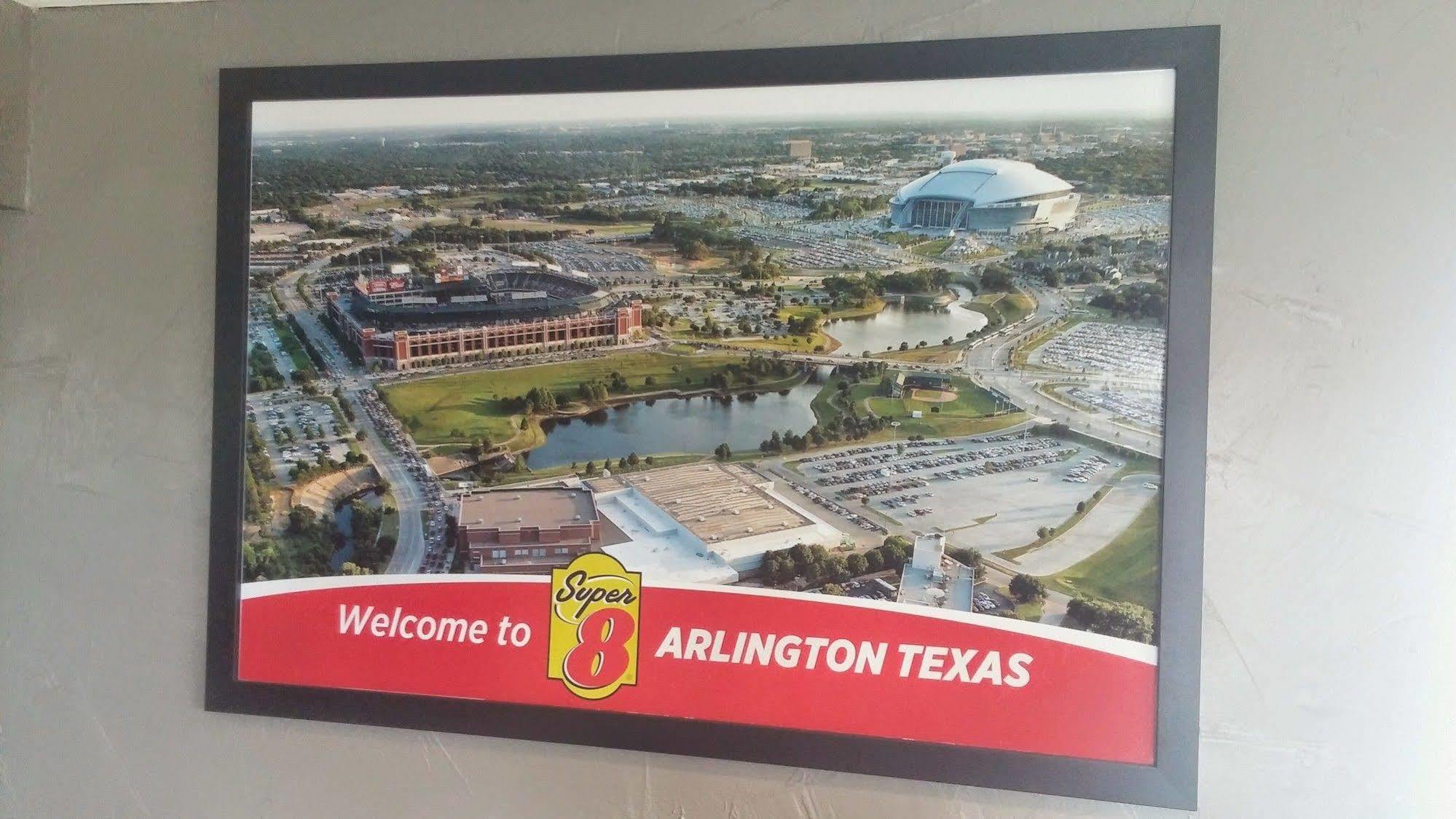 Super 8 By Wyndham Arlington Near At&T Stadium Εξωτερικό φωτογραφία
